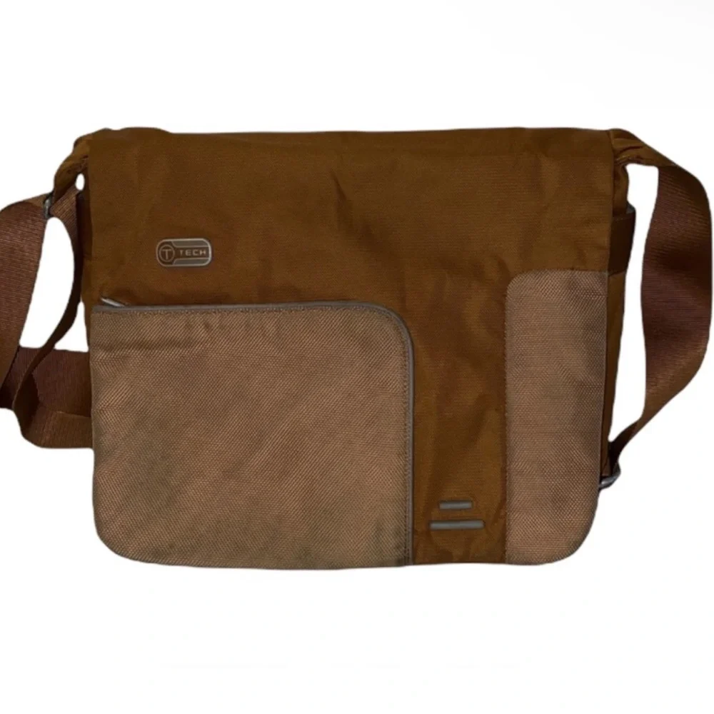 authentic T-Tech by Tumi signature messenger bag